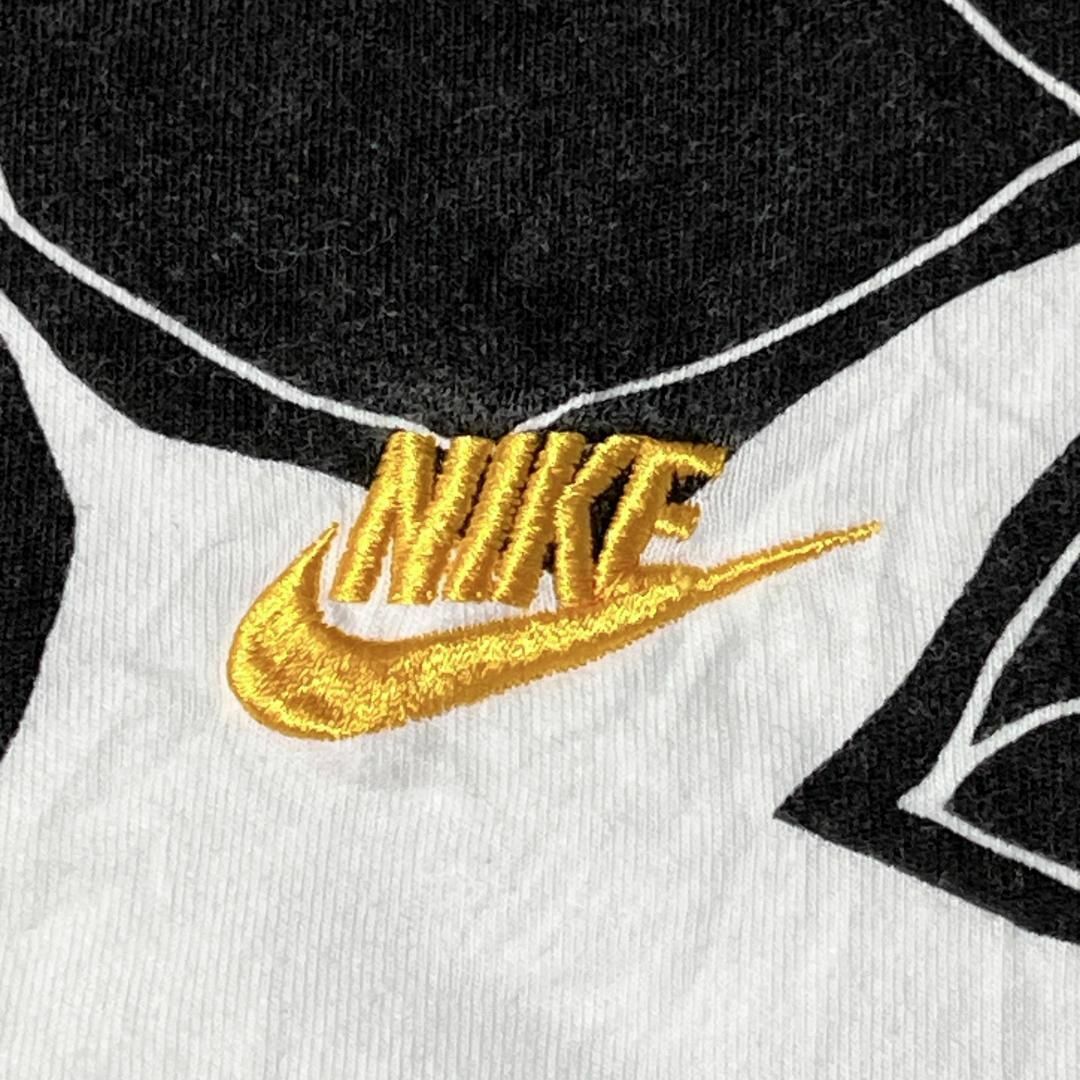 NIKE(ナイキ)のNIKE ナイキ 半袖Tシャツ 総柄 フラワー 白黒 ロゴ刺繍 US古着w54 メンズのトップス(Tシャツ/カットソー(半袖/袖なし))の商品写真