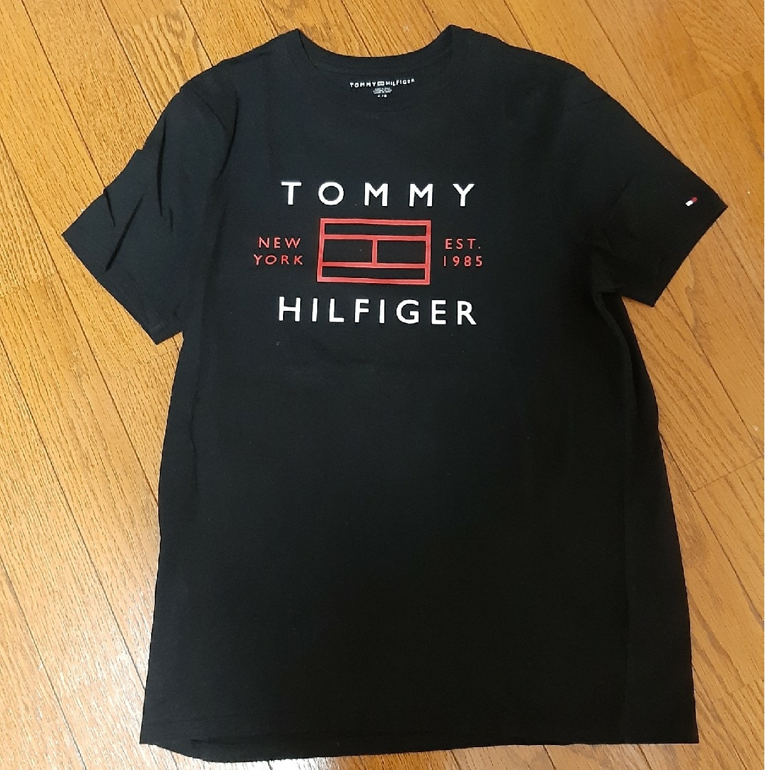 TOMMY HILFIGER(トミーヒルフィガー)のトミーヒルフィガー　Tシャツ　メンズS メンズのトップス(Tシャツ/カットソー(半袖/袖なし))の商品写真