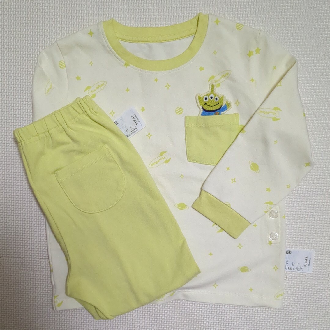 UNIQLO(ユニクロ)のユニクロ　トイストーリー　パジャマ　100 キッズ/ベビー/マタニティのキッズ服男の子用(90cm~)(パジャマ)の商品写真