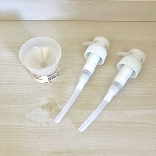 ムジルシリョウヒン(MUJI (無印良品))のMUJI 無印良品★じょうご＆PET詰め替えボトル400mlポンプヘッド2個 (タオル/バス用品)