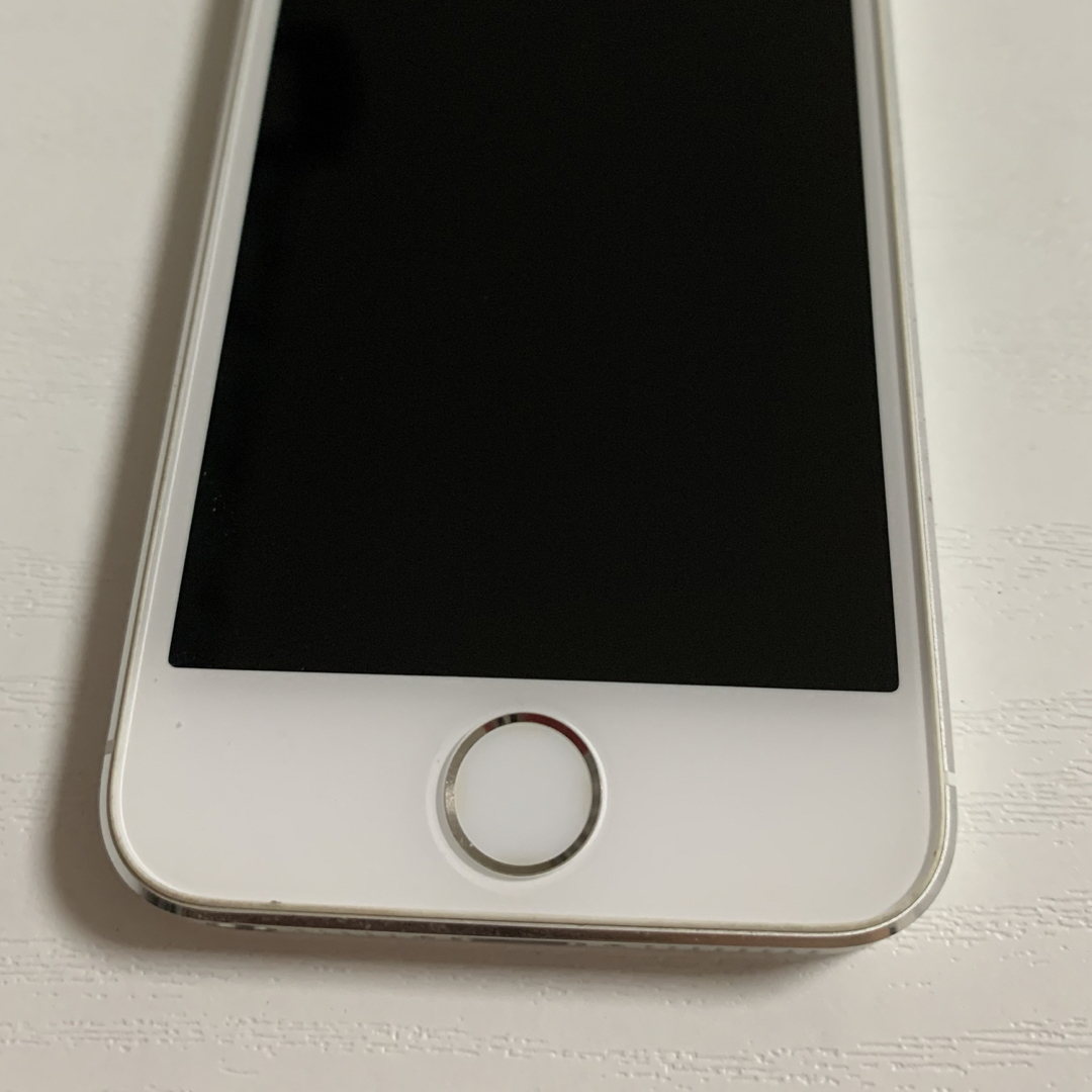 Apple(アップル)のiPhone5s 32g ワイモバイル　ジャンク スマホ/家電/カメラのスマートフォン/携帯電話(スマートフォン本体)の商品写真