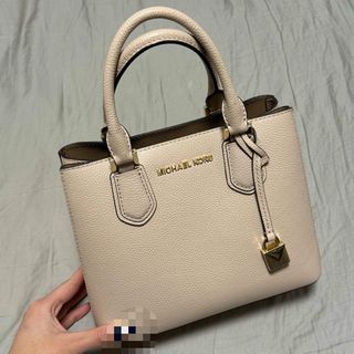 マイケルコース(Michael Kors)のマイケルコース ハンドバッグ ピンクベージュ 35T8GAFM2L(ハンドバッグ)