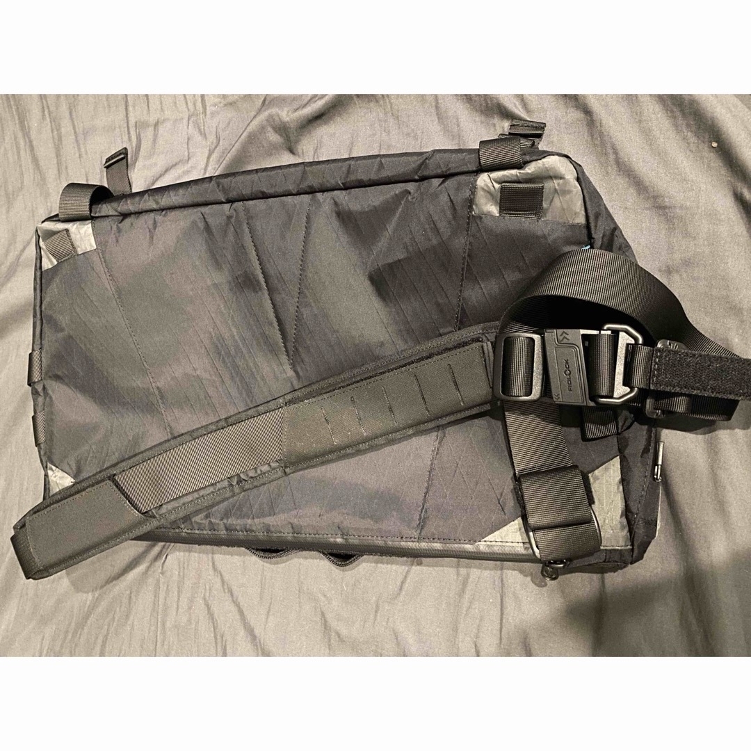 【生産終了品】FOXBAT LEG-01 MK2　ショルダーバッグ　テックウェア メンズのバッグ(ショルダーバッグ)の商品写真