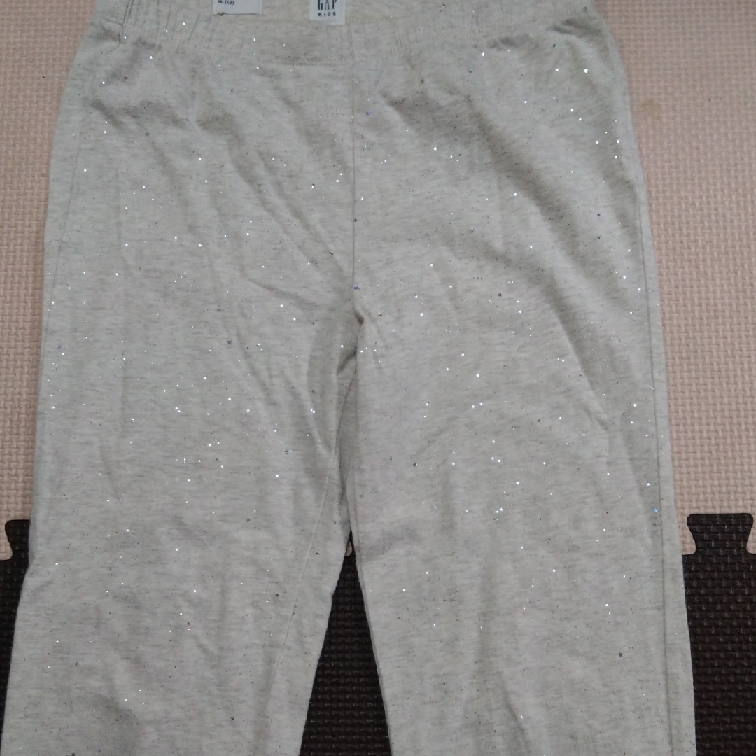 GAP Kids(ギャップキッズ)のGAP　スパッツ　150 キッズ/ベビー/マタニティのキッズ服女の子用(90cm~)(パンツ/スパッツ)の商品写真