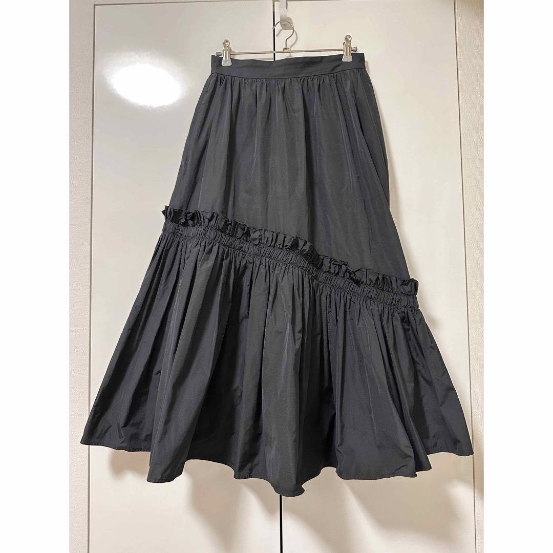 UNITED ARROWS(ユナイテッドアローズ)の【最終価格】P タフタ レディ スカート　ブラック レディースのスカート(ロングスカート)の商品写真