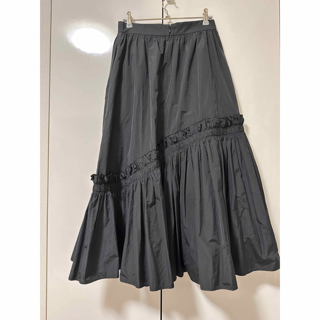 UNITED ARROWS(ユナイテッドアローズ)の【最終価格】P タフタ レディ スカート　ブラック レディースのスカート(ロングスカート)の商品写真