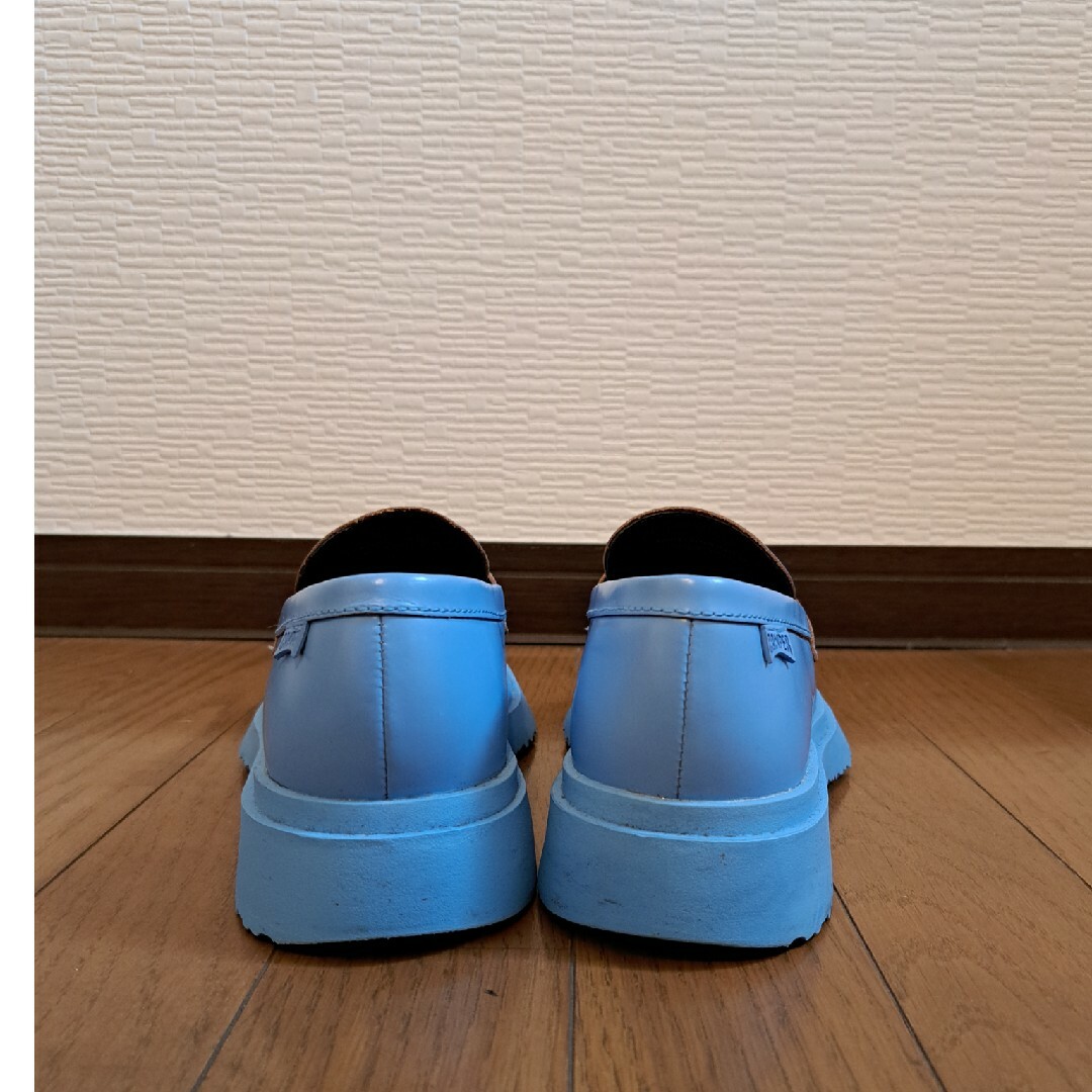 CAMPER(カンペール)のCAMPER レザーブルーローファ38 レディースの靴/シューズ(ローファー/革靴)の商品写真