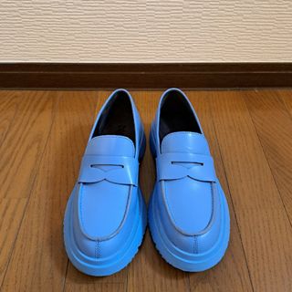 カンペール(CAMPER)のCAMPER レザーブルーローファ38(ローファー/革靴)