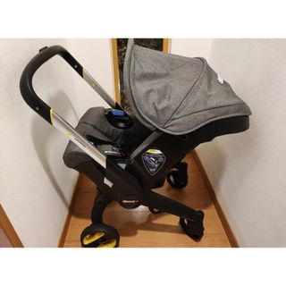 doona グレー　isofixベース付き(自動車用チャイルドシート本体)