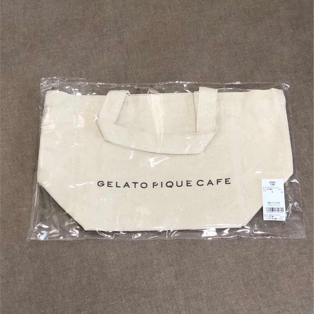 gelato pique(ジェラートピケ)のジェラートピケ【gelato pique cafe】キャンバスバッグ・ベア柄 レディースのバッグ(トートバッグ)の商品写真