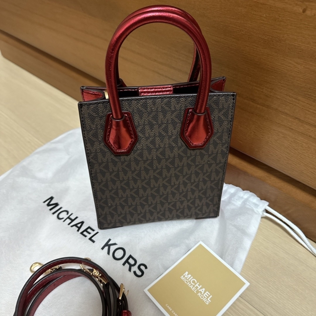 Michael Kors(マイケルコース)の新品未使用マイケルコースショルダーバック レディースのバッグ(ショルダーバッグ)の商品写真