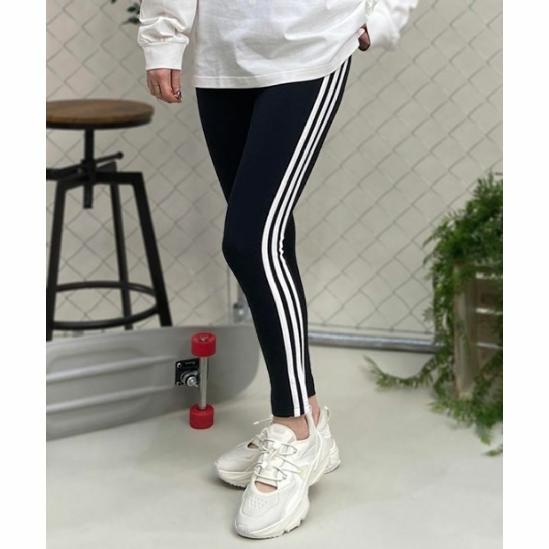 adidas(アディダス)のアディダス Mサイズ ロンT ＆ レギンス セットアップ 新品 白 レディースのトップス(Tシャツ(長袖/七分))の商品写真