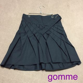 ゴム(gomme)のお値下げ♡gomme ♡アシンメトリースカート(ミニスカート)