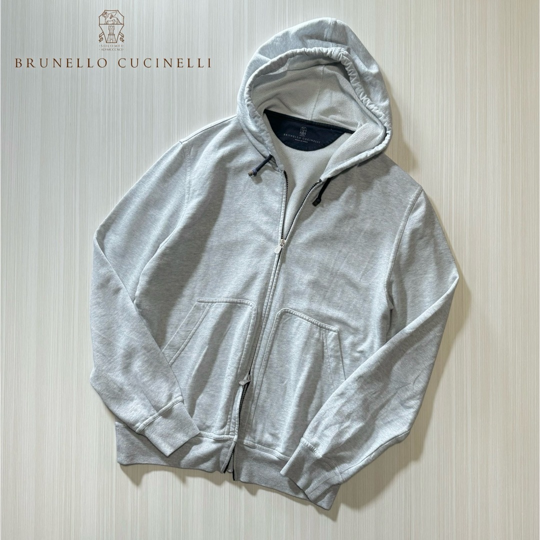 BRUNELLO CUCINELLI(ブルネロクチネリ)のM09★美品★極上パーカー ブルネロクチネリ フーディー ライトグレー メンズのトップス(パーカー)の商品写真