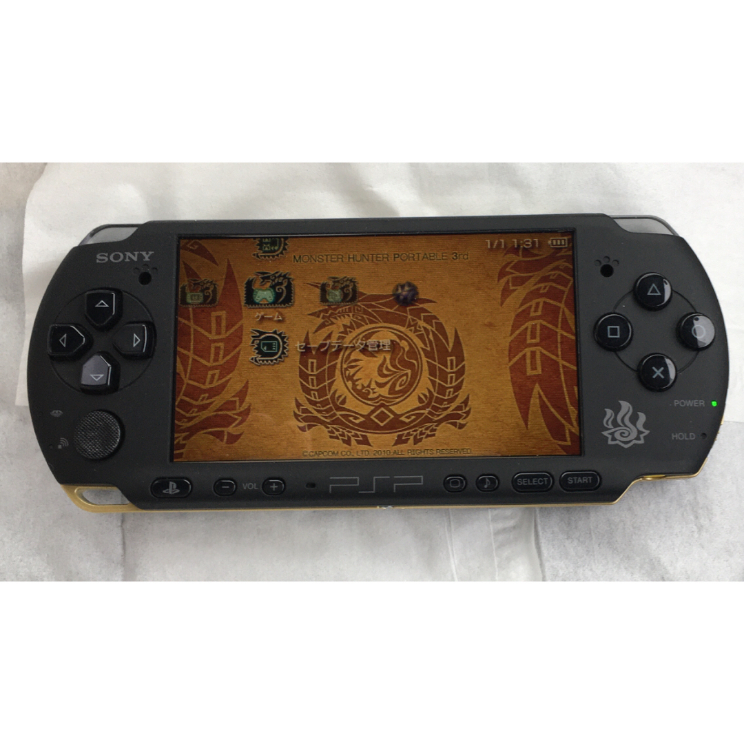 SONY(ソニー)の【訳あり品】 PSP  モンスターハンターポータブル 3rd ハンターズモデル  エンタメ/ホビーのゲームソフト/ゲーム機本体(携帯用ゲーム機本体)の商品写真