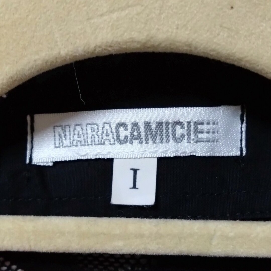 NARACAMICIE(ナラカミーチェ)のNARACAMICIE ナラカミーチェ 柄  ブラウス シャツ 黒 ブラック レディースのトップス(シャツ/ブラウス(長袖/七分))の商品写真