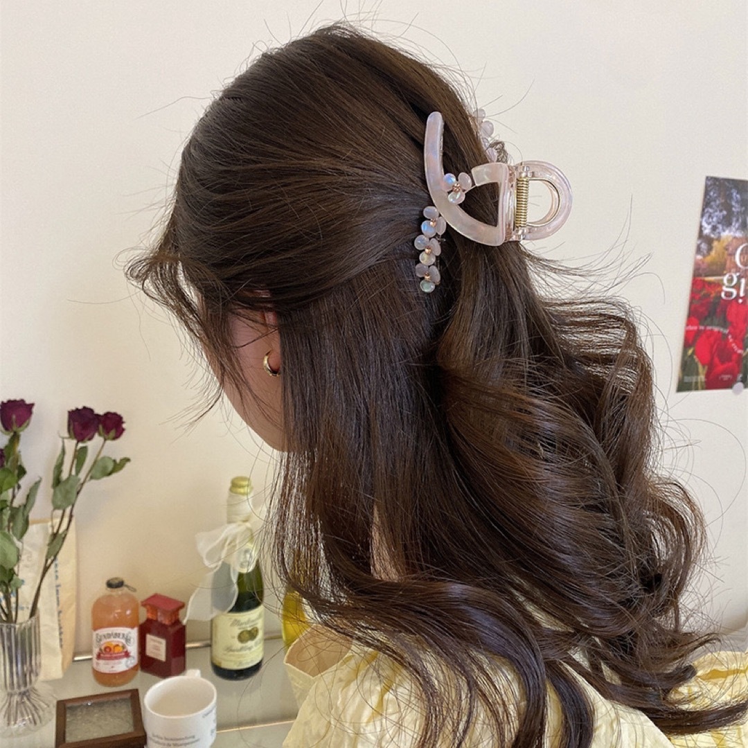 新品　バンスクリップ　ヘアクリップ バレッタ ヘアピン韓国　フラワー　春夏 レディースのヘアアクセサリー(バレッタ/ヘアクリップ)の商品写真