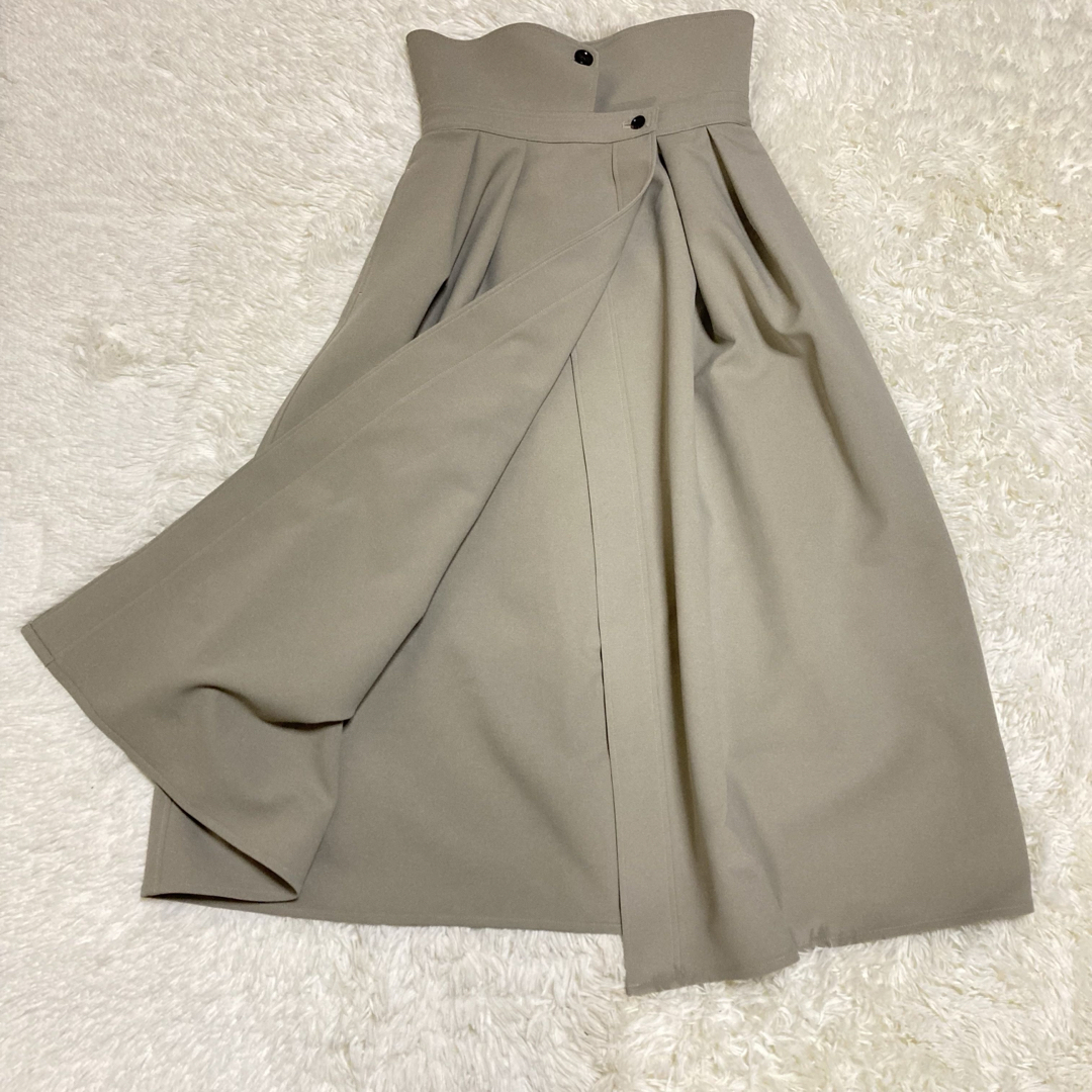 THE RERACS(ザリラクス)のほぼ未使用　ザリラクス　エディション　BALCOLLAR WRAP SKIRT レディースのスカート(ロングスカート)の商品写真