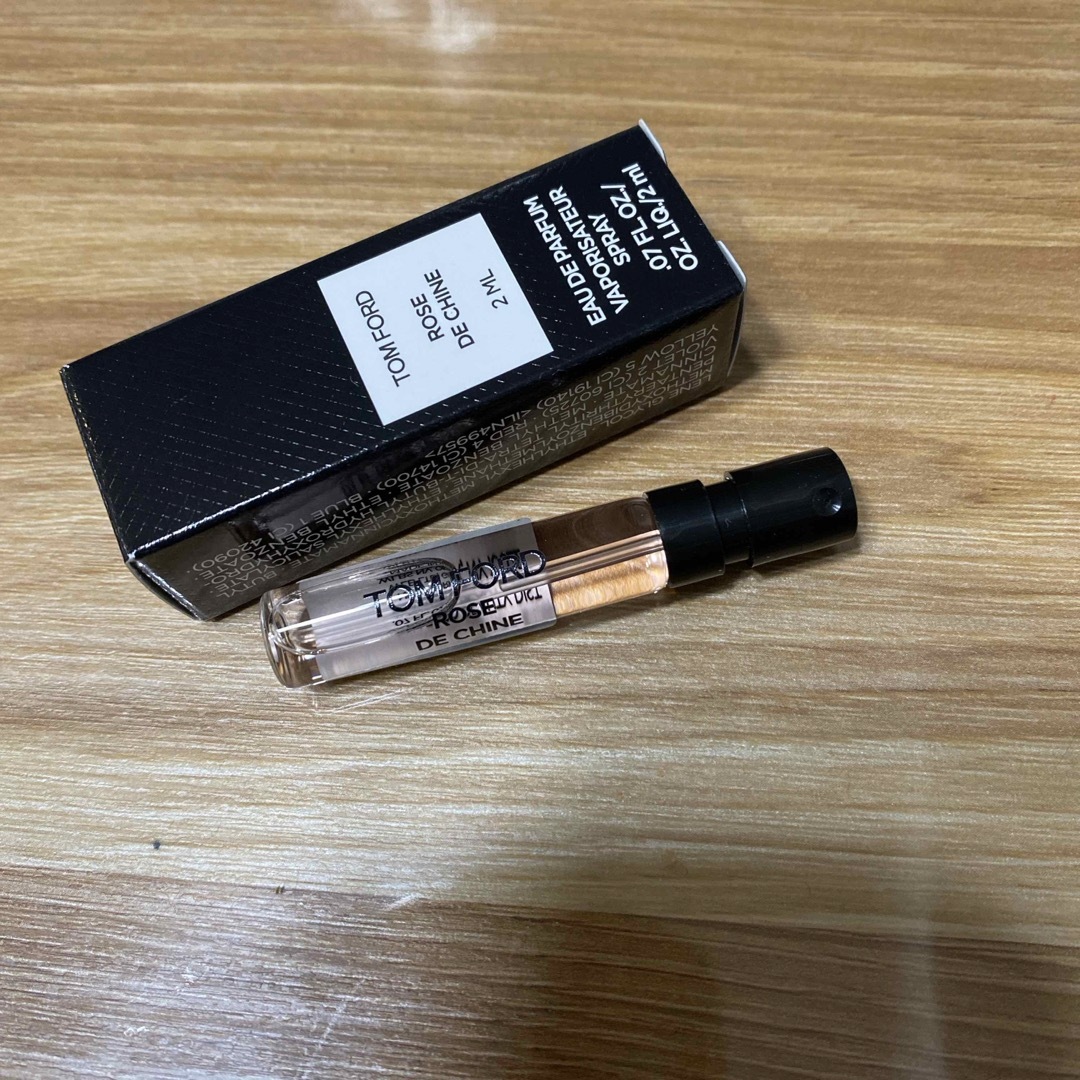 TOM FORD BEAUTY(トムフォードビューティ)のトムフォード　香水サンプル コスメ/美容の香水(香水(女性用))の商品写真