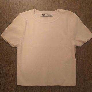 ザラ(ZARA)のZARA white tops(カットソー(半袖/袖なし))