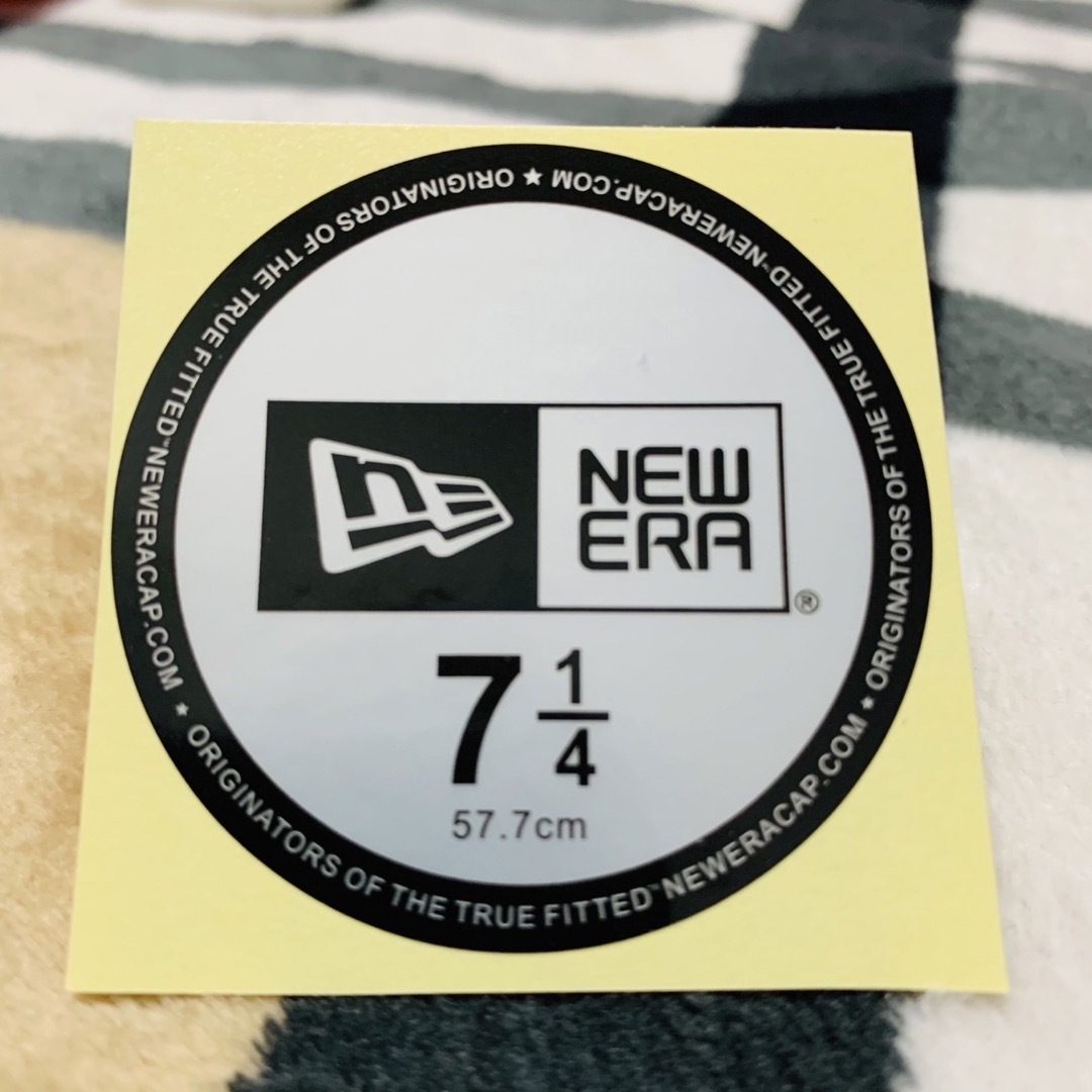 NEW ERA(ニューエラー)のNEWERAニューエラステッカーシール即納 シルバー1/4 メンズの帽子(キャップ)の商品写真