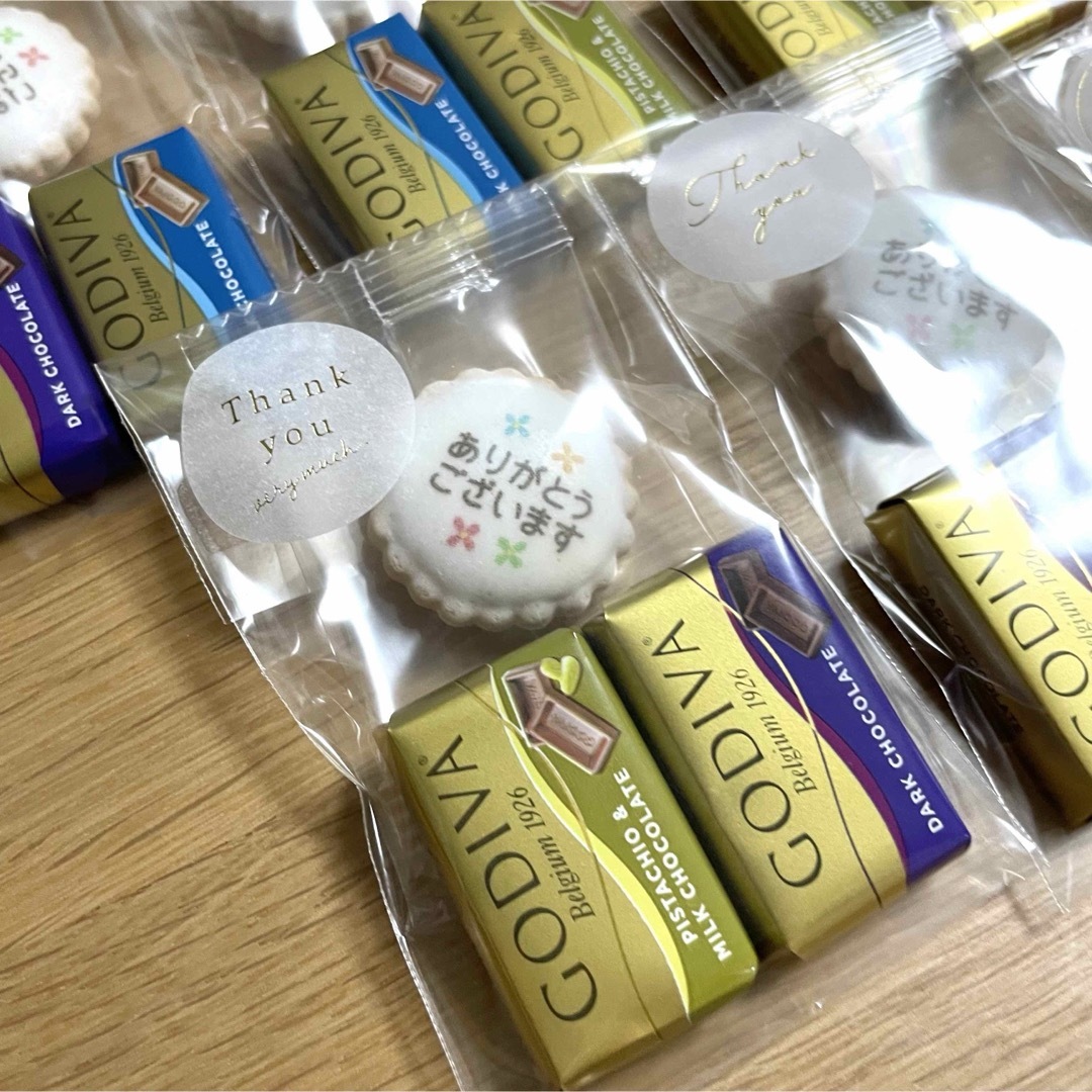 【プチギフト】10個　GODIVA  ありがとうクッキー　転勤異動退職　引越し 食品/飲料/酒の食品(菓子/デザート)の商品写真