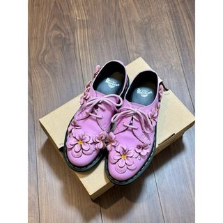 ドクターマーチン(Dr.Martens)のDr.Martens ダーシーフローラル(ローファー/革靴)