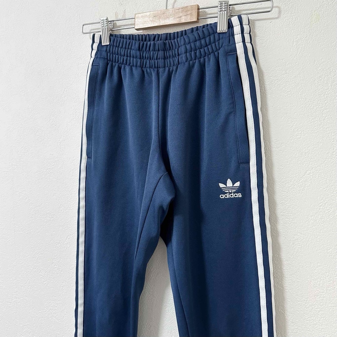 adidas(アディダス)の美品★adidas/アディダス★トラックパンツ★ジャージ★ネイビー/紺白★XS レディースのパンツ(その他)の商品写真