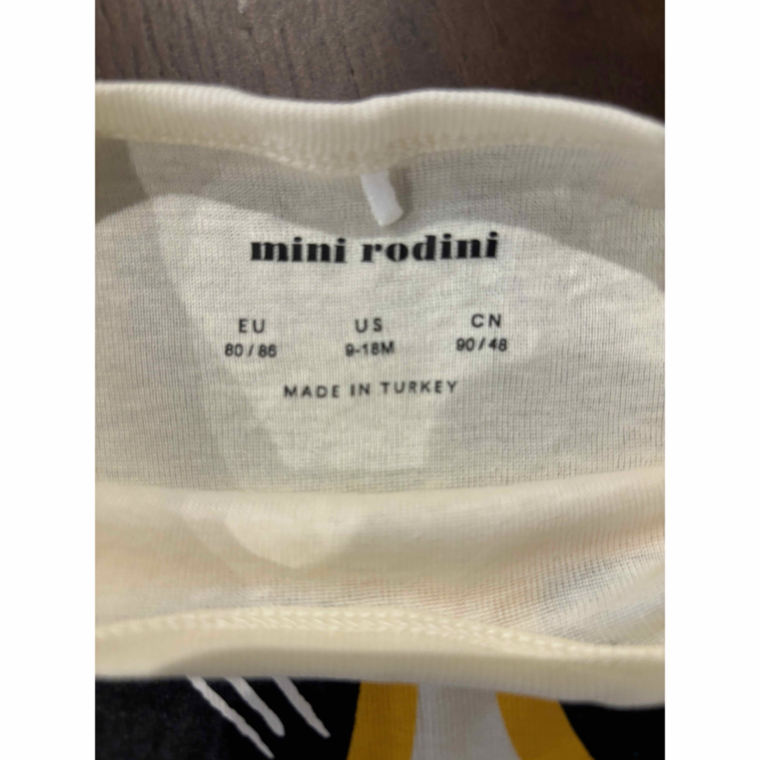 こども ビームス(コドモビームス)のミニロディーニ mini rodini tシャツ キッズ/ベビー/マタニティのベビー服(~85cm)(Ｔシャツ)の商品写真