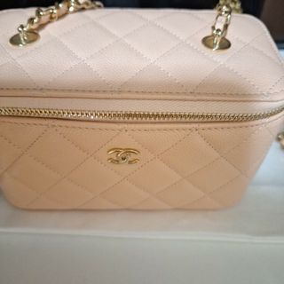 シャネル(CHANEL)の新作　シャネル　ヴァニティ　ポーチ　ショルダーバック(ショルダーバッグ)