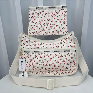 レスポートサック(LeSportsac)の【新品】レスポートサック　神崎恵チェリーレッドキルト　ショルダーバッグポーチ付き(ショルダーバッグ)