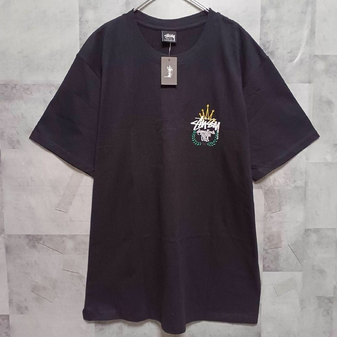 STUSSY(ステューシー)の✨新品✨ STUSSY ブラック【LB WREATH STUSSY TEE】L メンズのトップス(Tシャツ/カットソー(半袖/袖なし))の商品写真