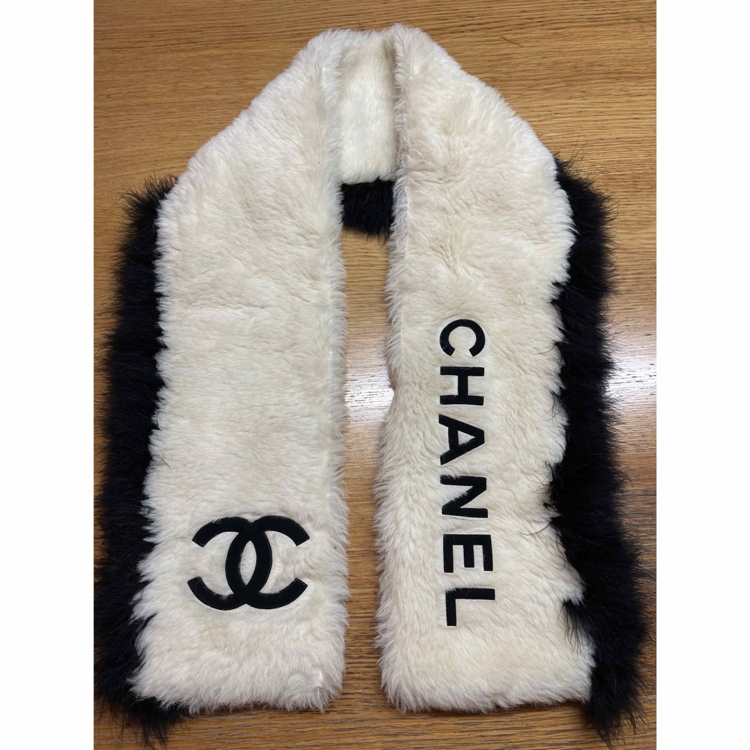 CHANEL(シャネル)のシャネル　マフラー　ファー　レア レディースのファッション小物(マフラー/ショール)の商品写真