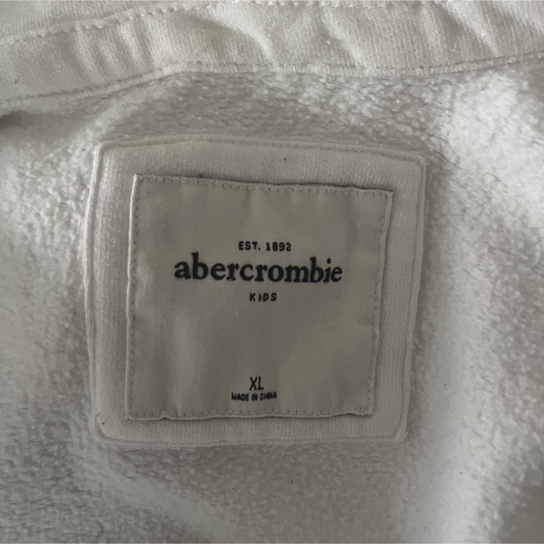 Abercrombie&Fitch(アバクロンビーアンドフィッチ)のfitch abercrombie パーカー　ジップアップ　キッズ　XL 160 キッズ/ベビー/マタニティのキッズ服女の子用(90cm~)(ジャケット/上着)の商品写真