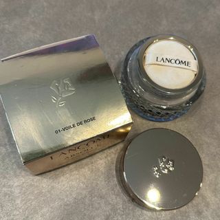 クレドポーボーテ(クレ・ド・ポー ボーテ)のLANCOME ランコム アプソリュ エッセンス イン パウダー 01 ローズ(フェイスパウダー)