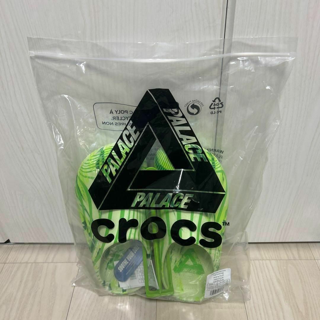 PALACE(パレス)のPALACE CROCS MELLOW RECOVERY CLOG セロリ メンズの靴/シューズ(サンダル)の商品写真