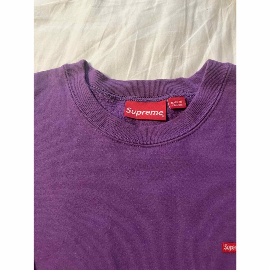 Supreme(シュプリーム)のSupreme small box Crewneck M パープル メンズのトップス(スウェット)の商品写真