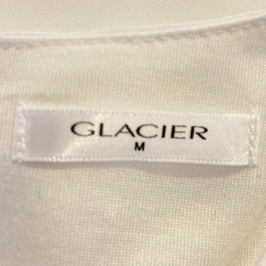 GLACIER(グラシア)の【GLACIER】胸元パールブラウス レディースのトップス(シャツ/ブラウス(長袖/七分))の商品写真