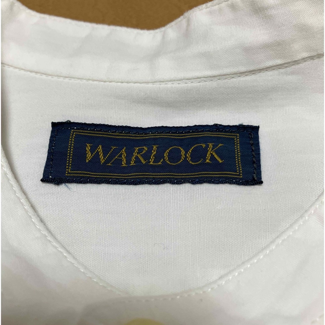 長袖シャツ　ホワイト　WARLOCK レディースのトップス(シャツ/ブラウス(長袖/七分))の商品写真