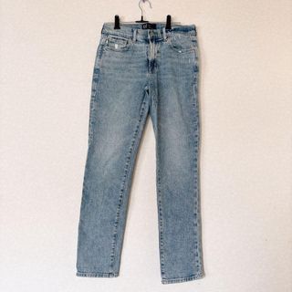 ギャップ(GAP)の美品　GAP デニム　ジーンズ　　ブルー　girlfriend  ダメージデニム(デニム/ジーンズ)