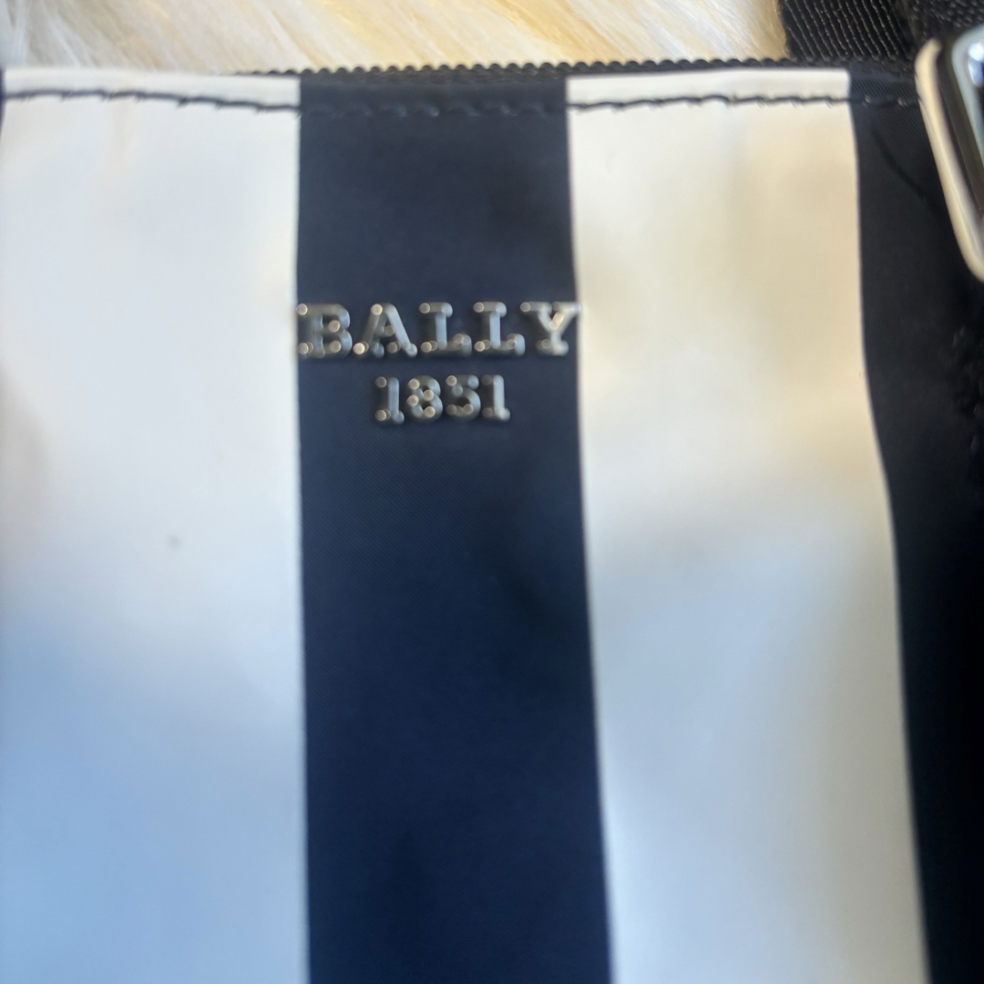 Bally(バリー)のバリー　バッグ　財布　⭐︎セット⭐︎ メンズのバッグ(ショルダーバッグ)の商品写真