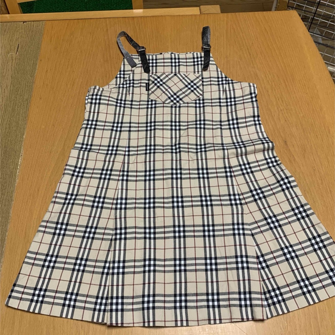 BURBERRY(バーバリー)の130サイズ⭐︎バーバリー キッズ/ベビー/マタニティのキッズ服女の子用(90cm~)(スカート)の商品写真