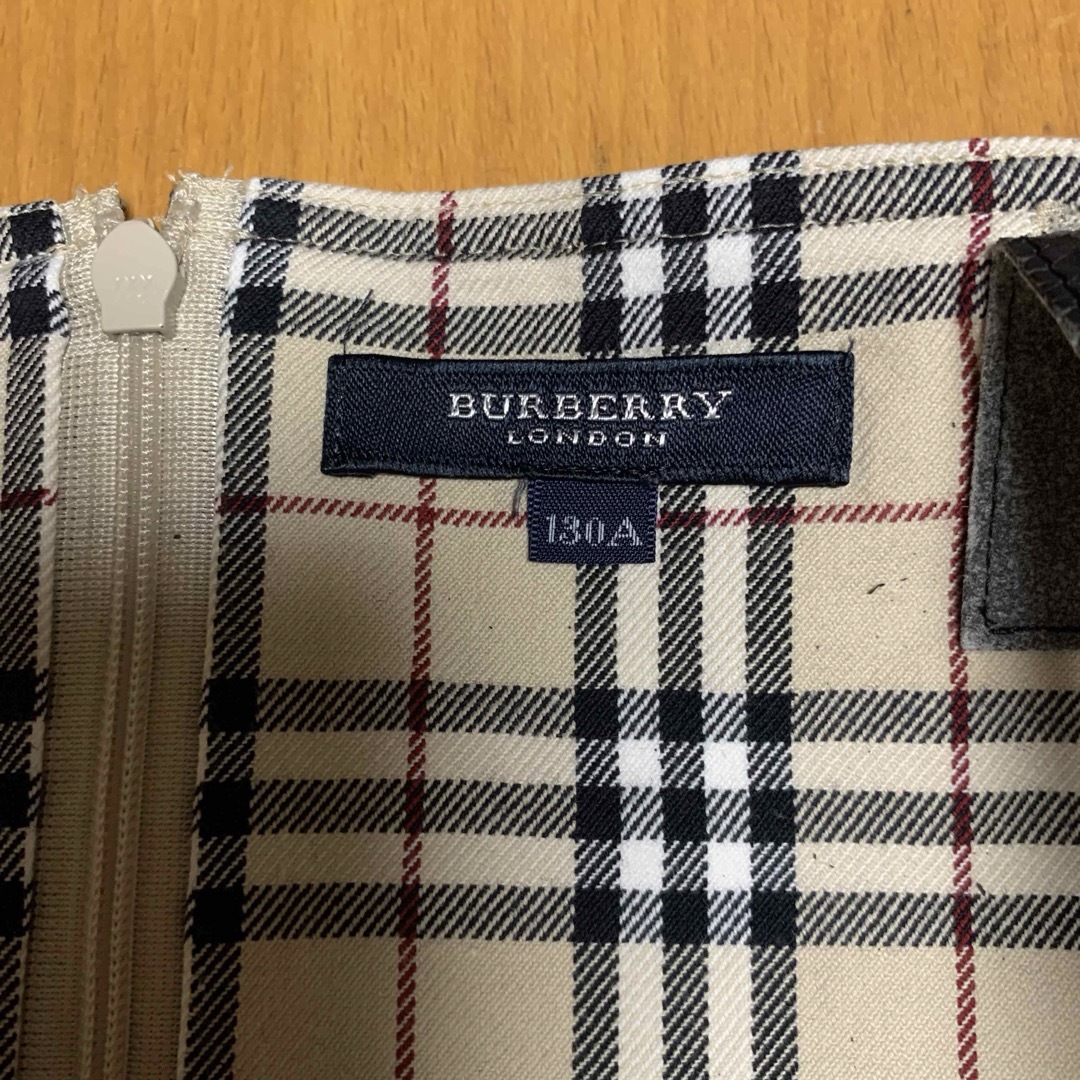 BURBERRY(バーバリー)の130サイズ⭐︎バーバリー キッズ/ベビー/マタニティのキッズ服女の子用(90cm~)(スカート)の商品写真