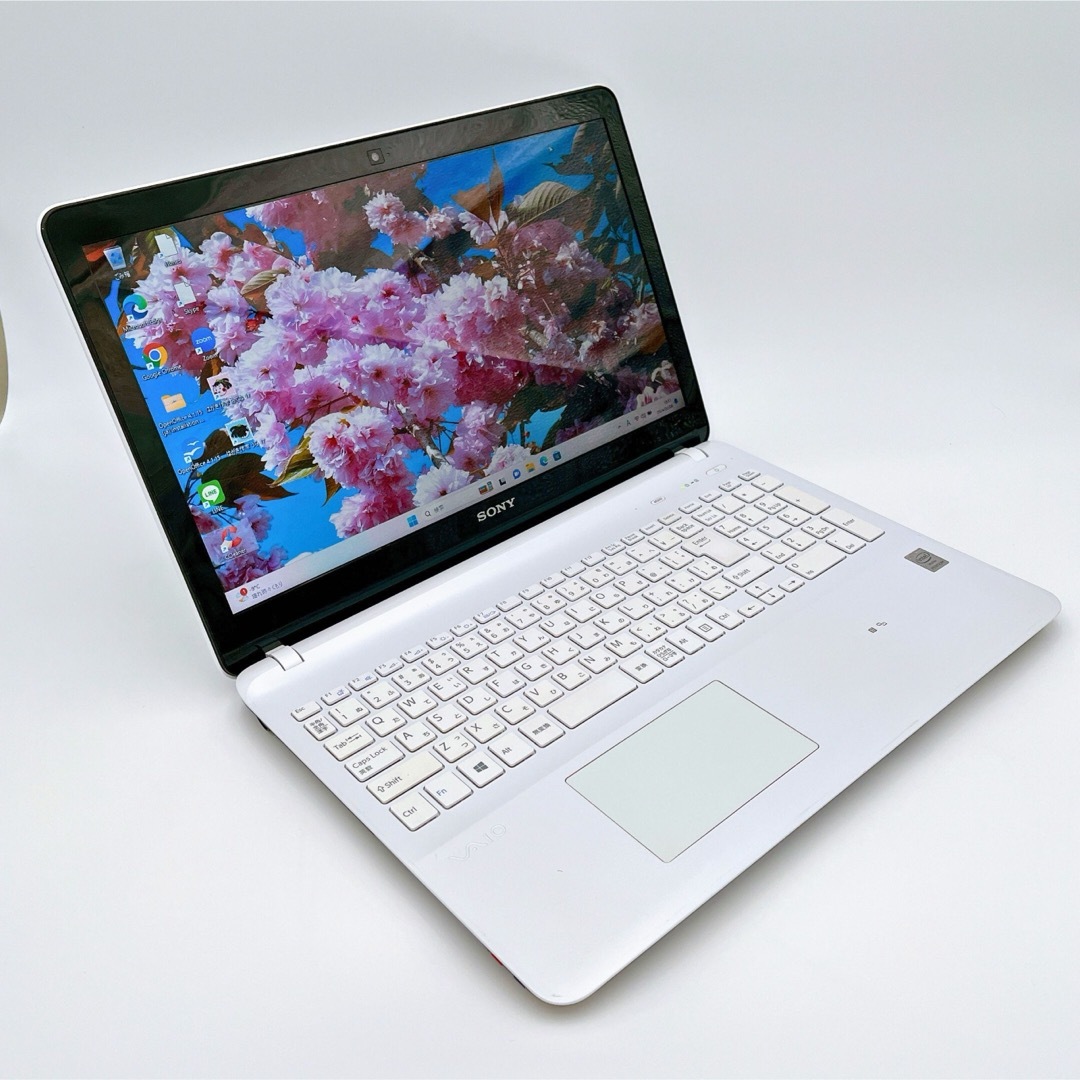 SONY(ソニー)の大人気✨VAIO ノートパソコン Windows11✨白✨HDD1TB✨格安PC スマホ/家電/カメラのPC/タブレット(ノートPC)の商品写真