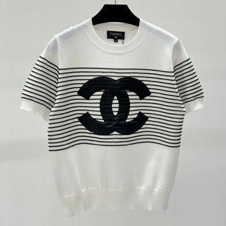 シャネル(CHANEL)の本日限定ストライプ・ダブルC・レザー・ロゴ・ニット・ショート・スリーブ(ニット/セーター)