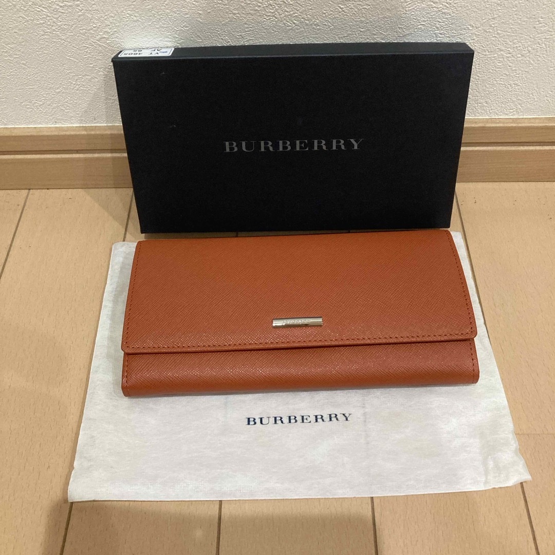 BURBERRY(バーバリー)のバーバリー　長財布　新品 レディースのファッション小物(財布)の商品写真