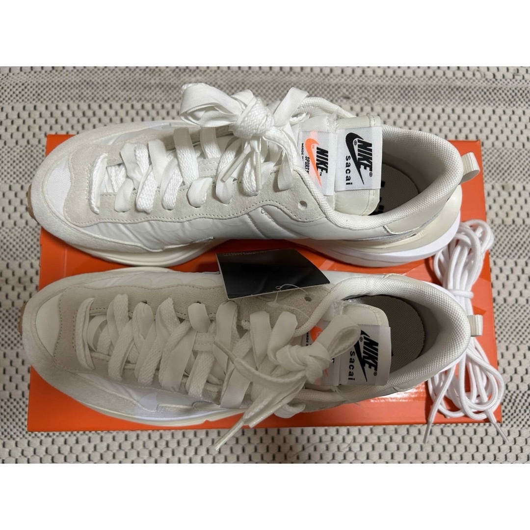 sacai(サカイ)のsacai × Nike VaporWaffle "White Gum"28cm メンズの靴/シューズ(スニーカー)の商品写真