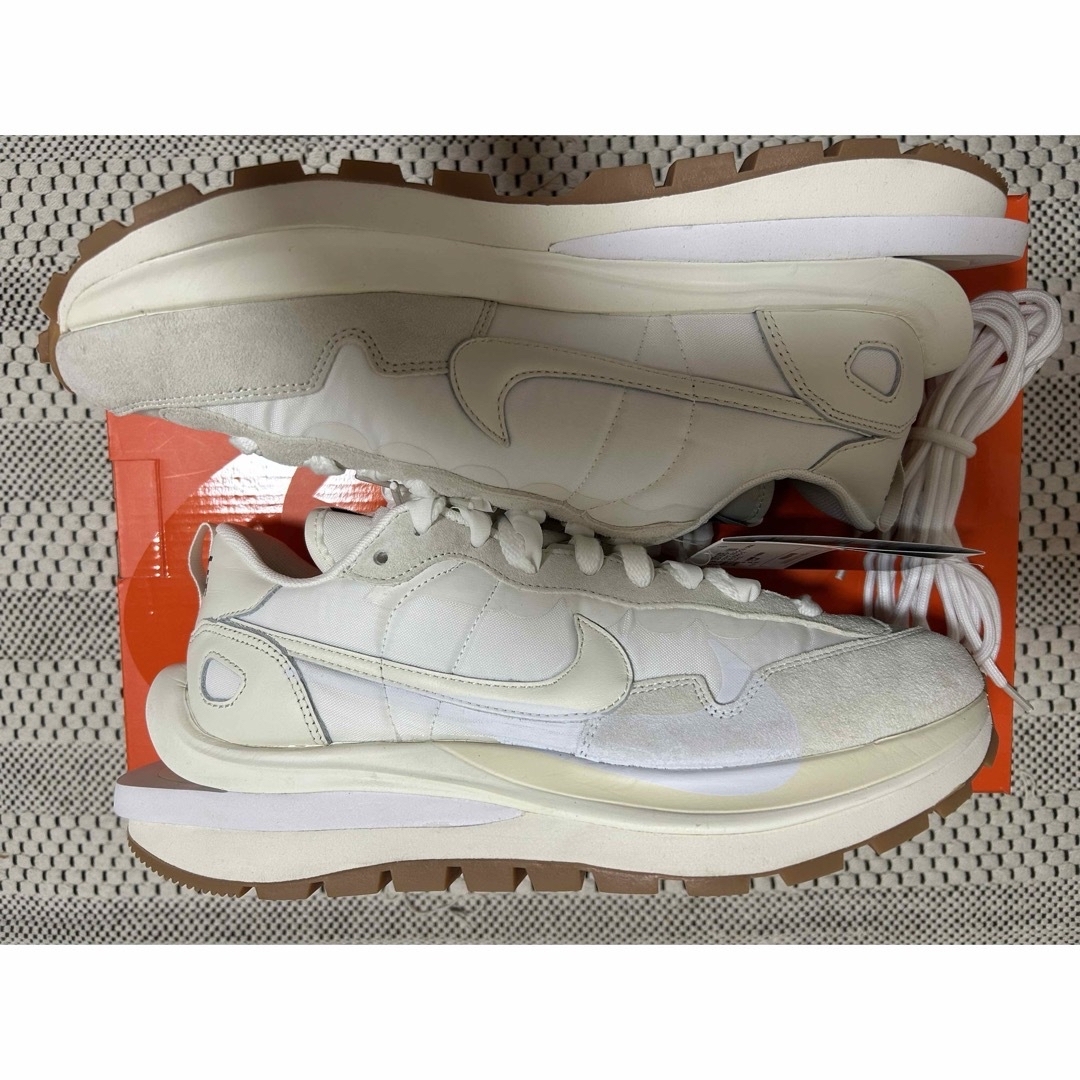 sacai(サカイ)のsacai × Nike VaporWaffle "White Gum"28cm メンズの靴/シューズ(スニーカー)の商品写真