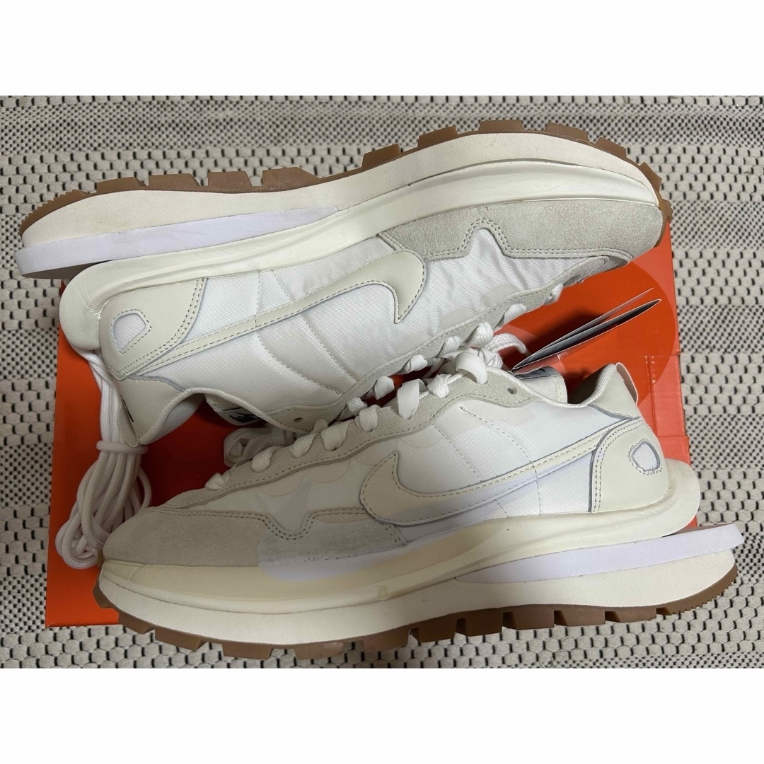 sacai(サカイ)のsacai × Nike VaporWaffle "White Gum"28cm メンズの靴/シューズ(スニーカー)の商品写真