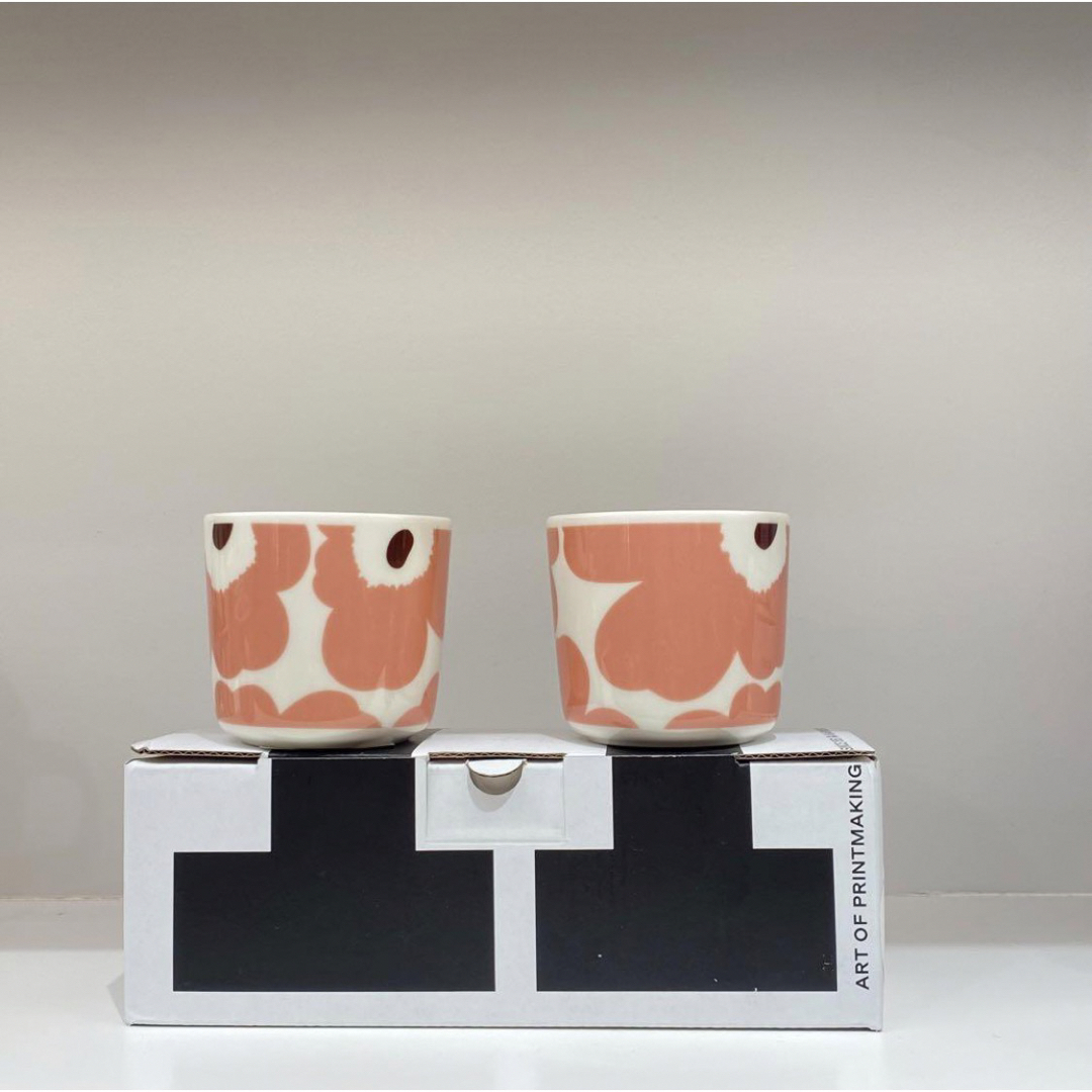 marimekko(マリメッコ)の•新品未使用•マリメッコ　ラテマグ2個セット　ピンクオフ インテリア/住まい/日用品のキッチン/食器(グラス/カップ)の商品写真